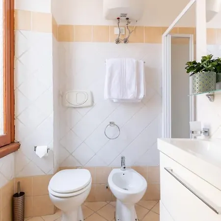 Private Room In A Guest House With Private Bathroom N4 Rome Exterior photo